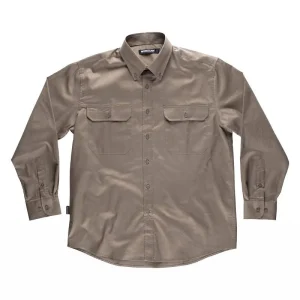 Camisa de manga larga, con dos bolsos de pecho con tapetas.  100% Algodón