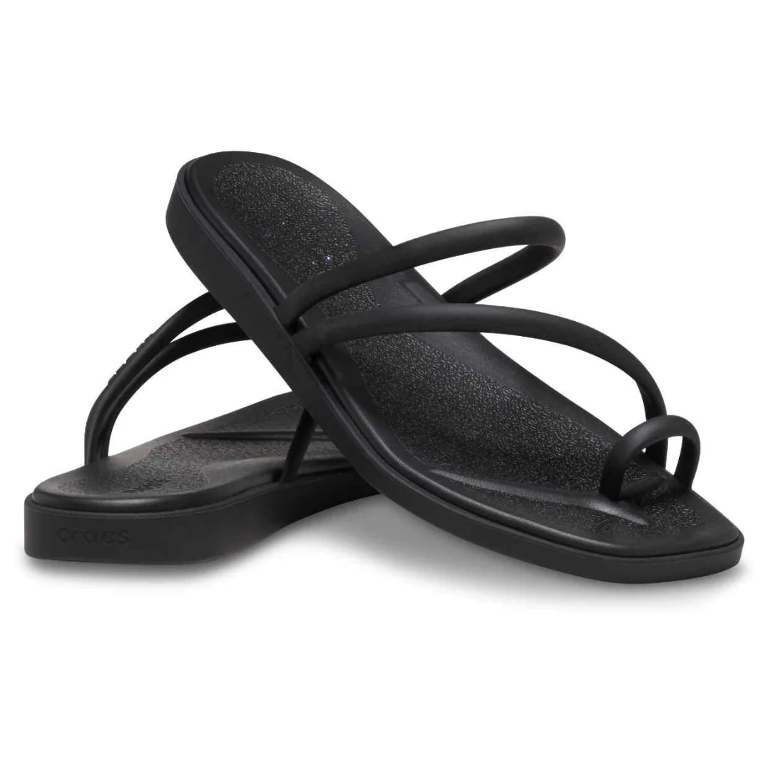 Sandalias de tiras cruzadas con estilo urbano