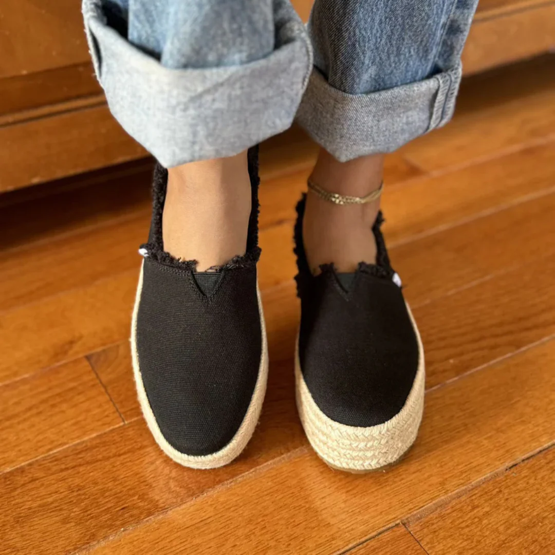 Zapatos de plataforma con detalles de flecos