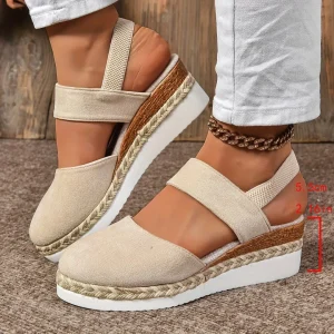 Sandalias cerradas de tacón en gamuza para mujer