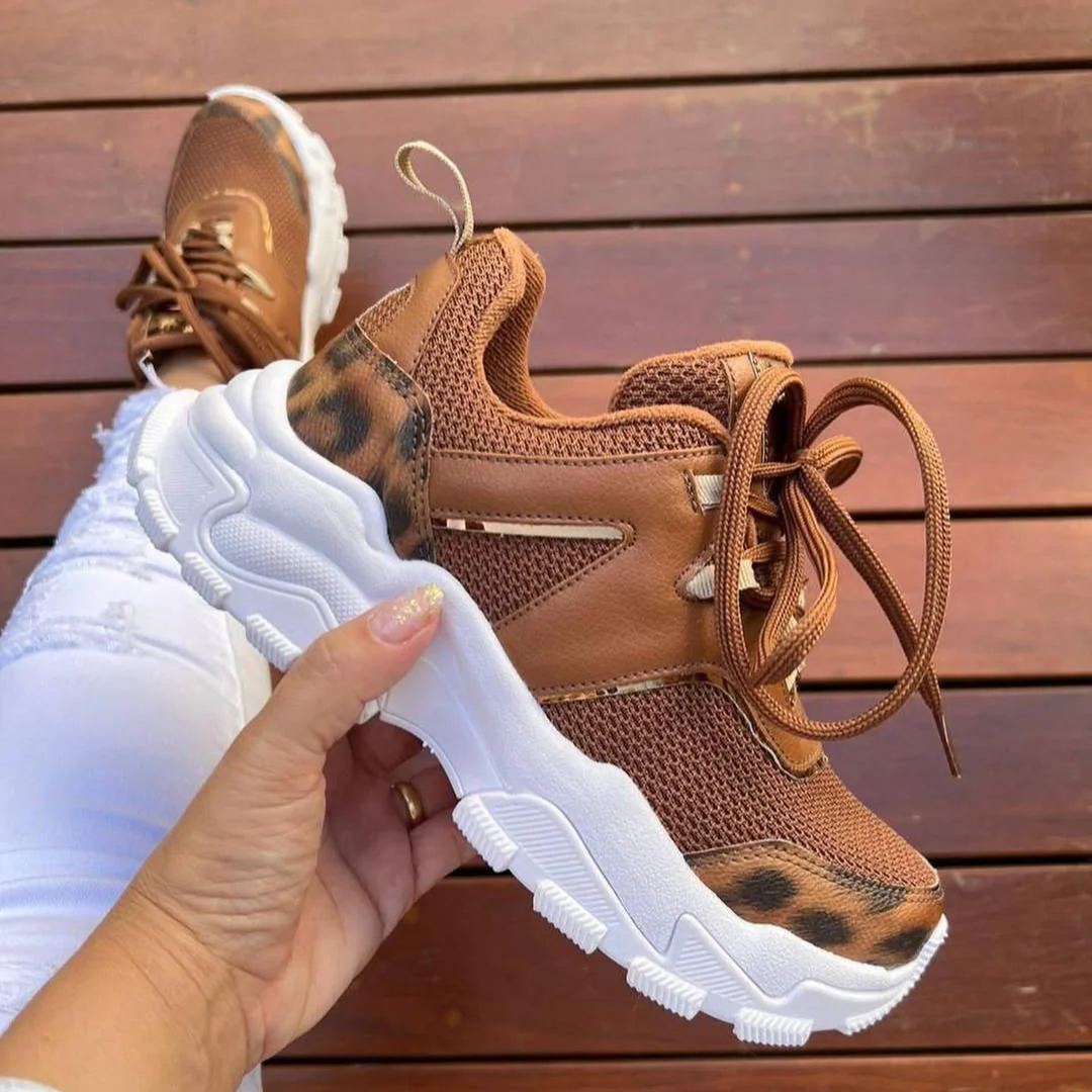 Zapato de mujer con plataforma Estilo Cl谩sico