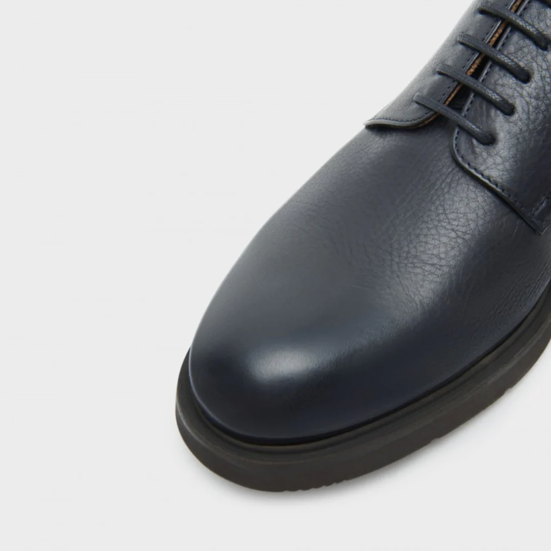Zapatos de piel con suela resistente y acabado elegante para hombre - Imagen 4