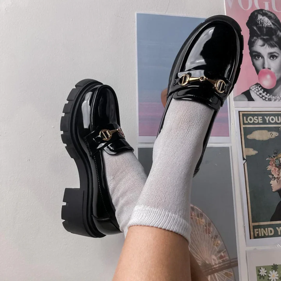 Zapatos mocasines con cu帽a para mujer - Imagen 4