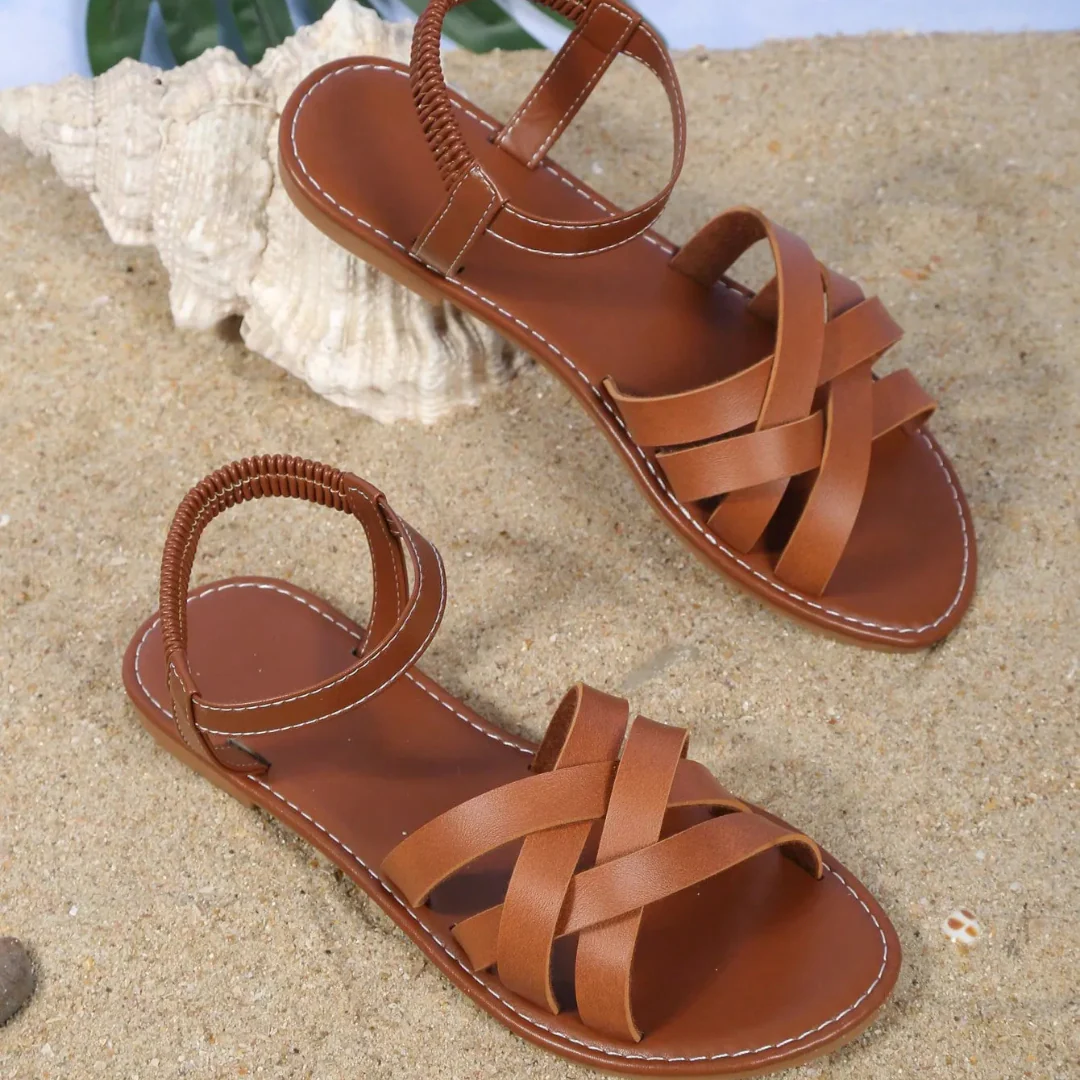 Sandalias bajas de tiras cruzadas - Imagen 4