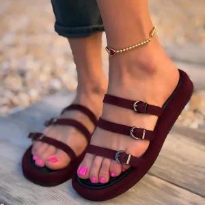 Sandalias de tiras ajustables