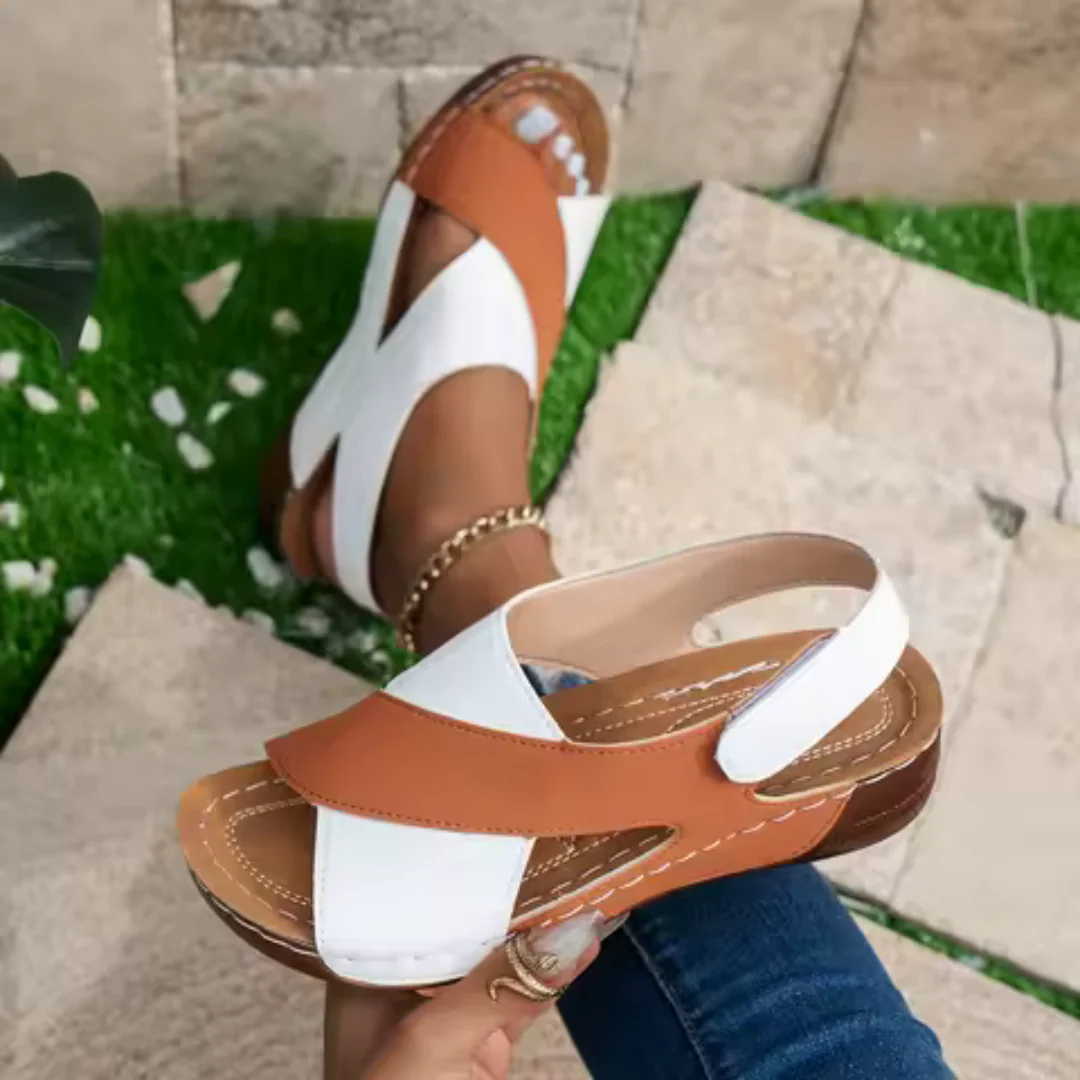 Sandalias ortop茅dicas bicolor para mujer con suela antideslizante y dise帽o de tiras cruzadas - Imagen 4