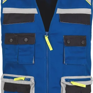 Chaleco, tipo safari, con cierre de cremallera de nylon. Escote a pico.