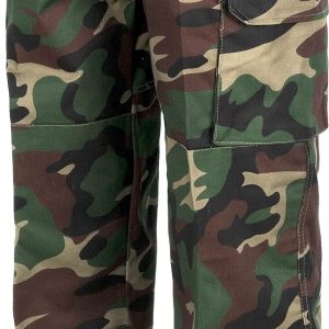 Pantalón de camuflaje con refuerzos y multibolsillos.