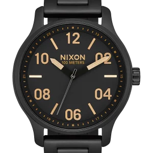 Patrol - Negro mate / Dorado