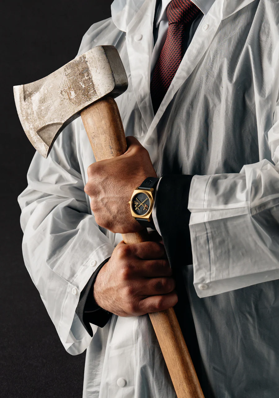 Reloj de la Muerte IV - Negro/Dorado - Imagen 8