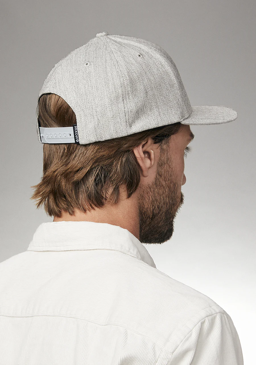 Gorra con cierre ajustable Deep Down - Gris terciopelo/blanco - Imagen 6