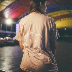 Camiseta beige carita (UNISEX)