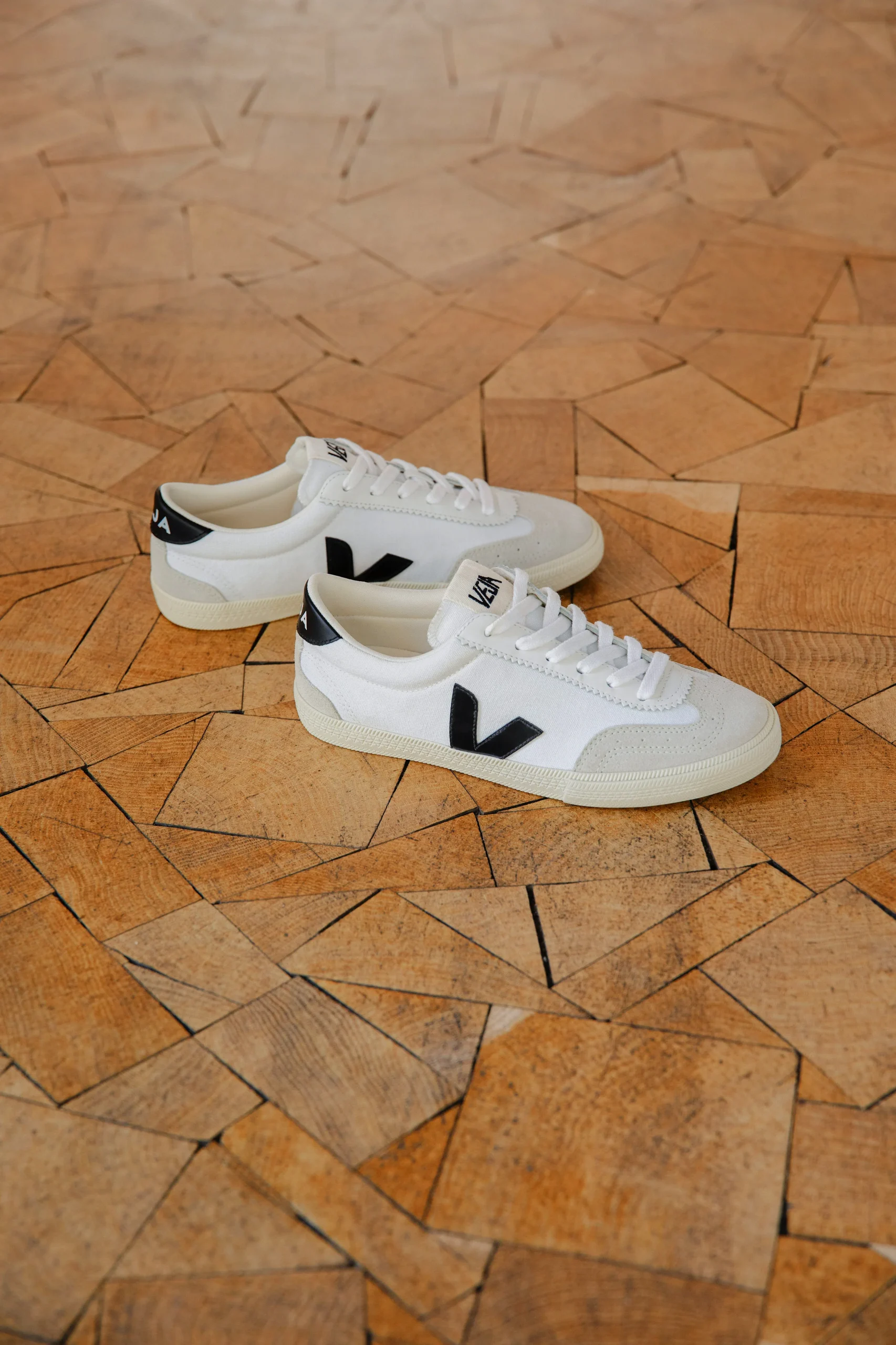 Zapatillas VEJA VOLLEY VO0103524 Blanco - Imagen 5